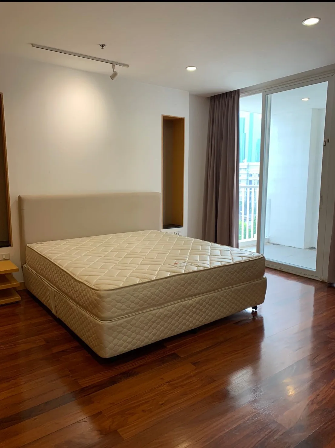 Property photos for Ekamai Gardens (shama Ekamai)