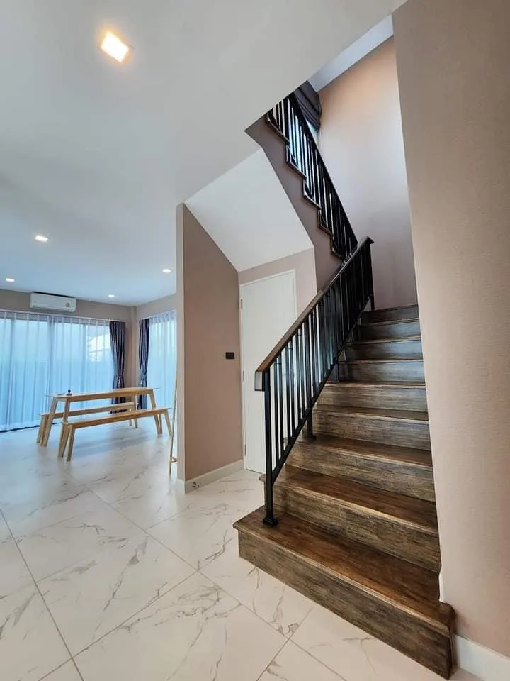Property photos for Grand Bangkok Boulevard Viphavadi