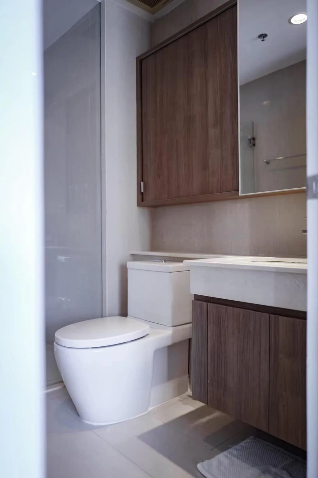 Property photos for The Royal Maneeya