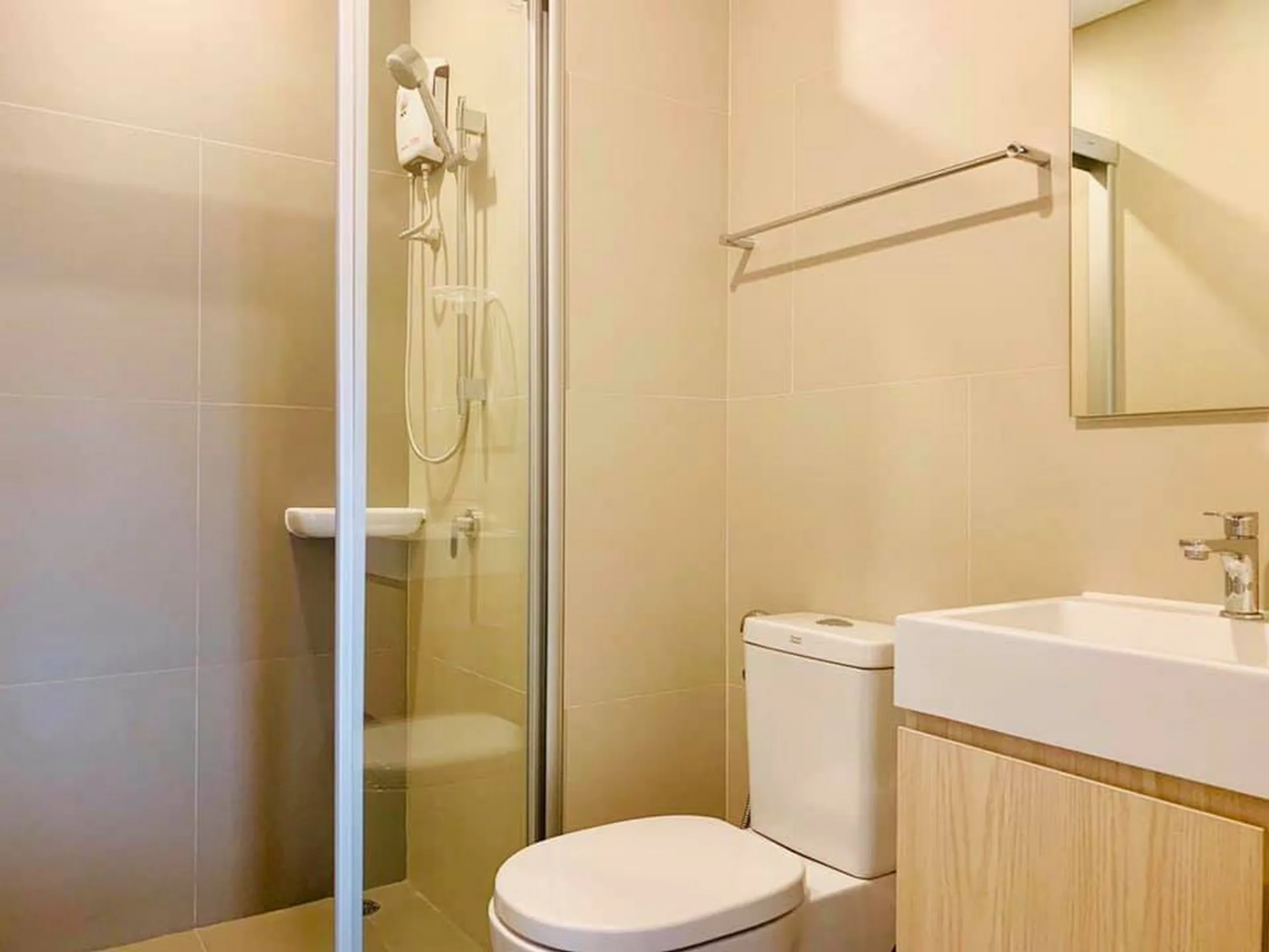 Property photos for Lumpini Suite Phetchaburi - Makkasan