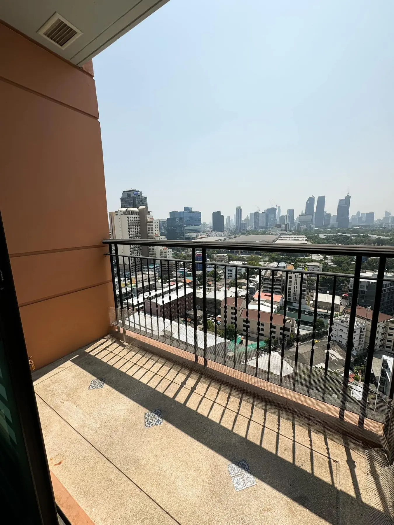 Property photos for Aguston Sukhumvit 22