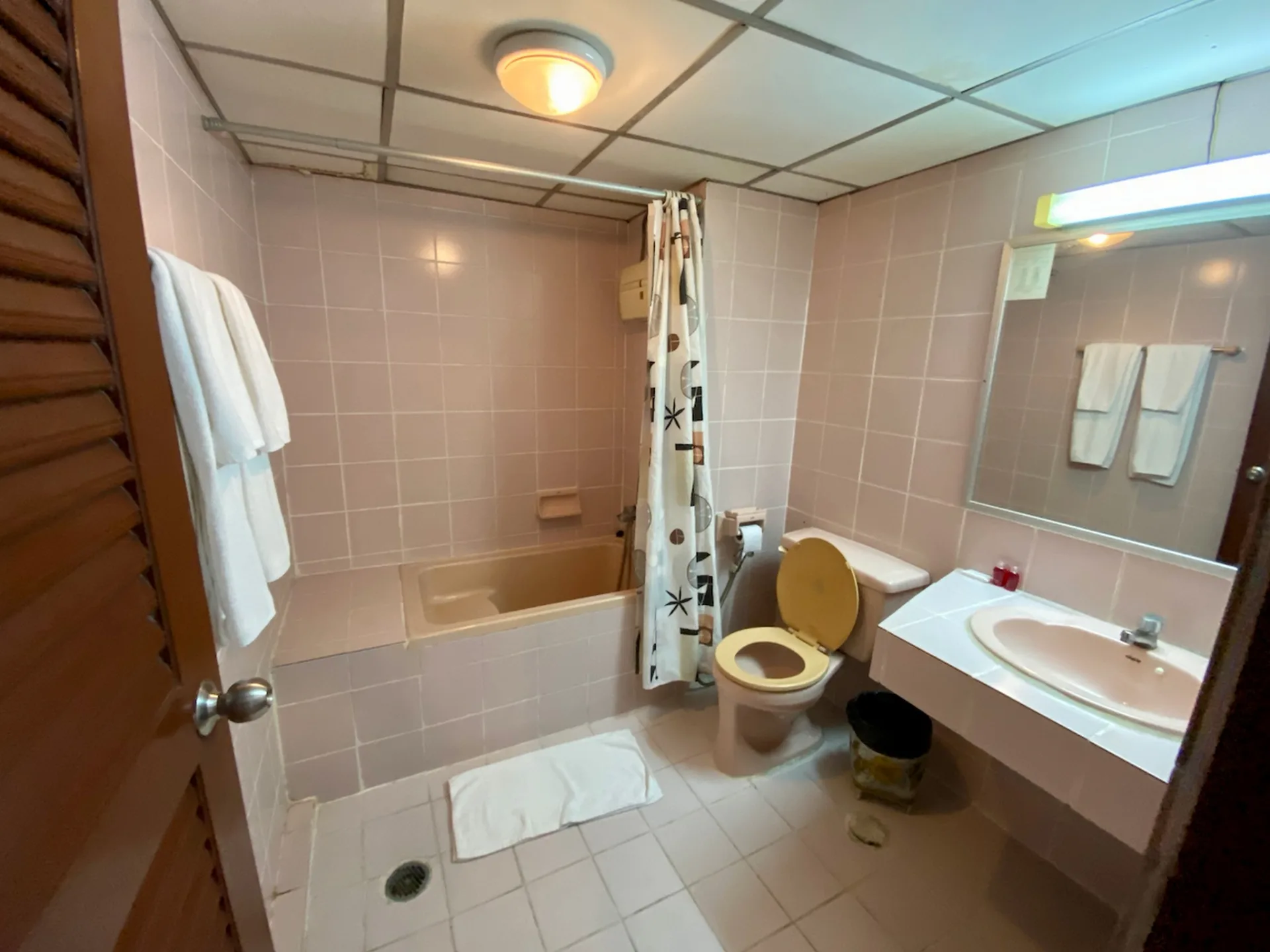 Property photos for 38 Mansion