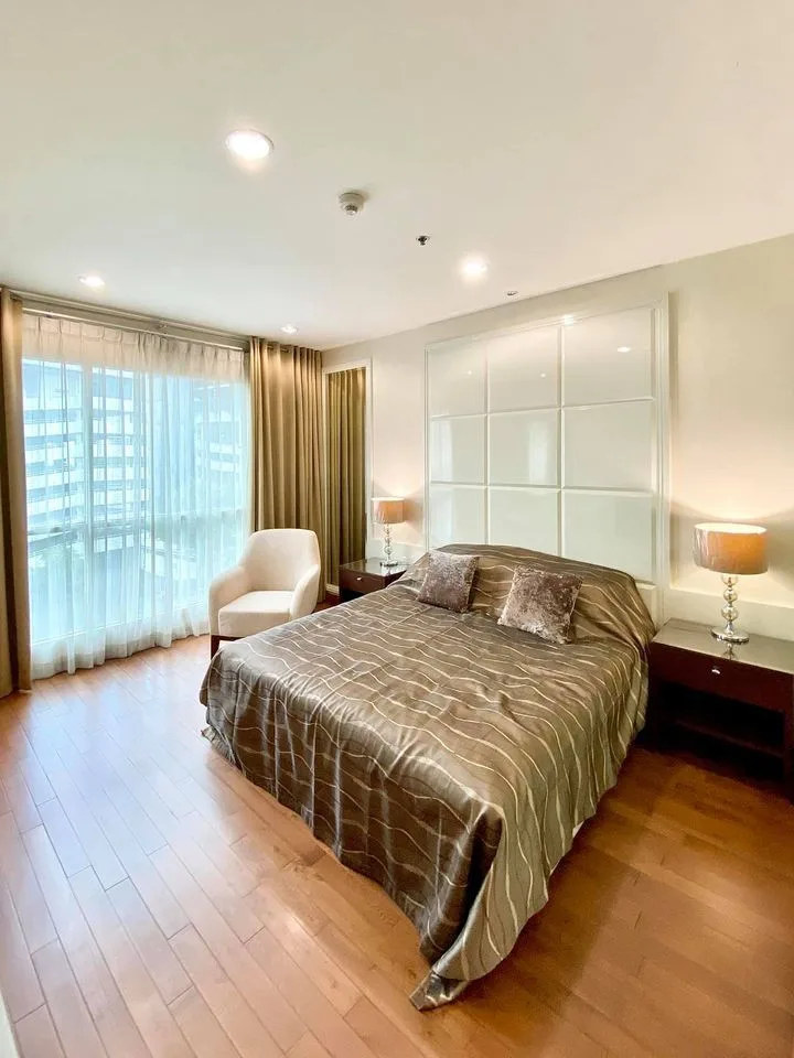 Property photos for The Address Chidlom