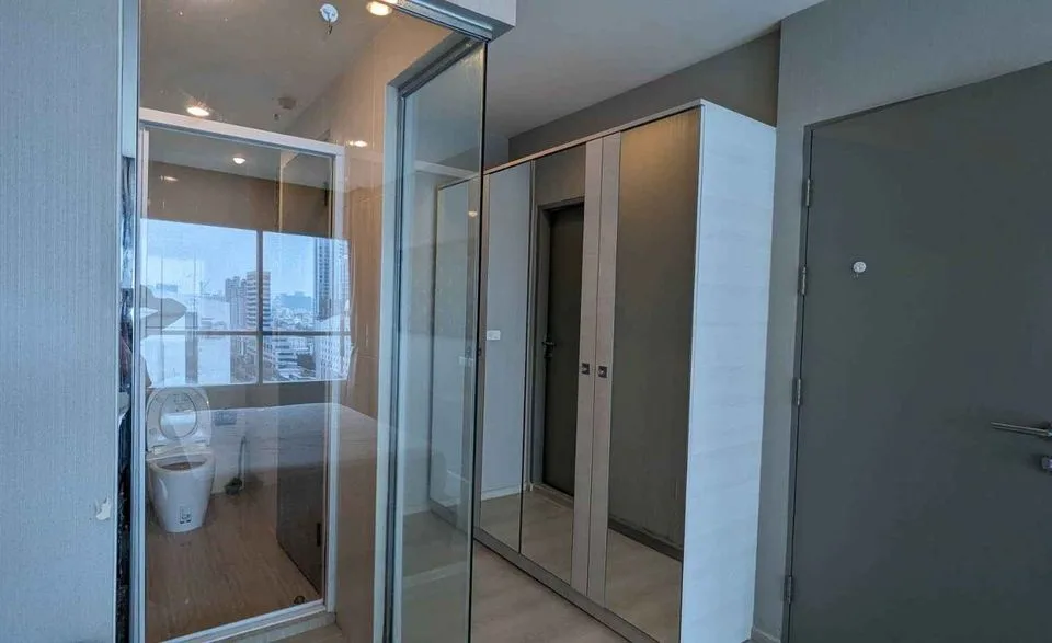 Property photos for Life Ratchadapisek