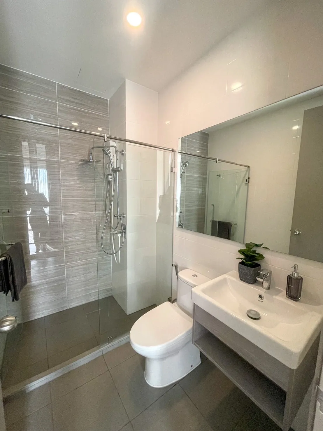 Property photos for Knightsbridge Prime Onnut