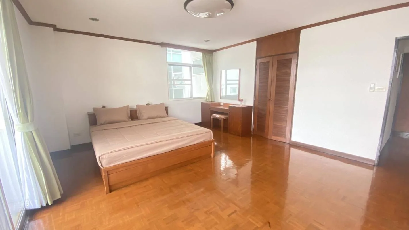 Property photos for Aramvej Apartment