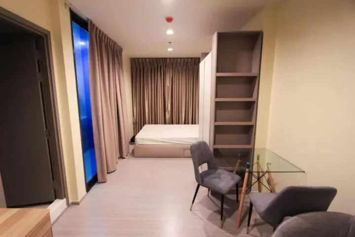Property photos for Life Asoke Hype