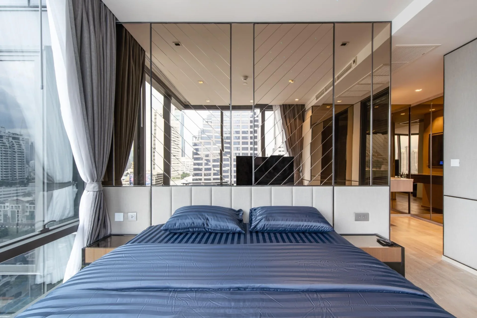 Property photos for Ashton Silom