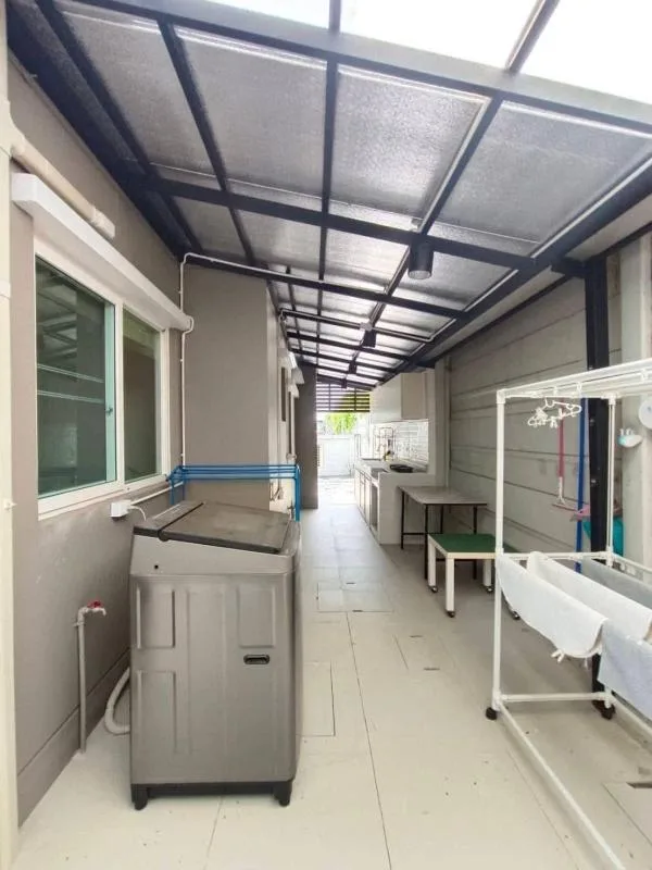 Property photos for Centro Rama9 ??? Motorway