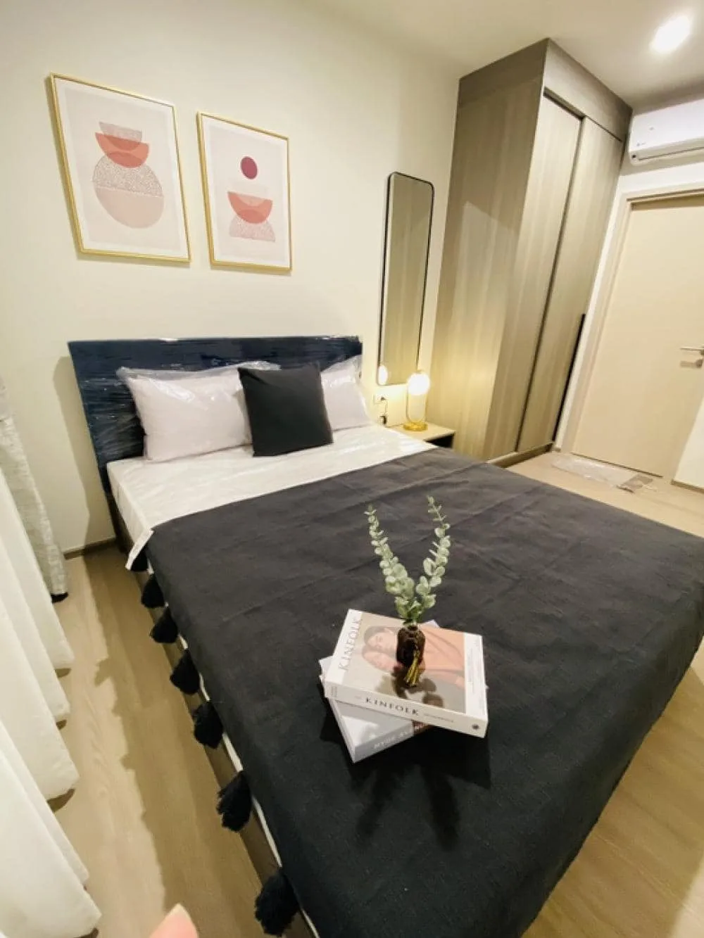 Property photos for The Base Phetchaburi-thonglor