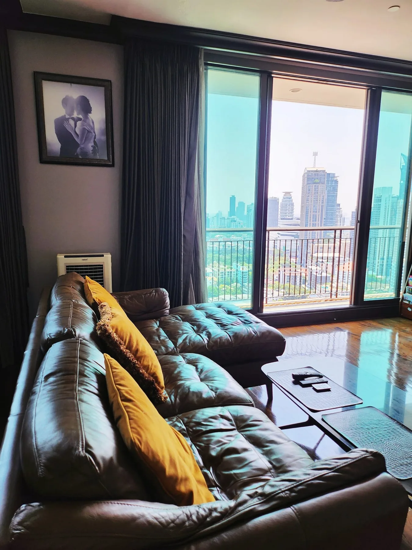 Property photos for Aguston Sukhumvit 22