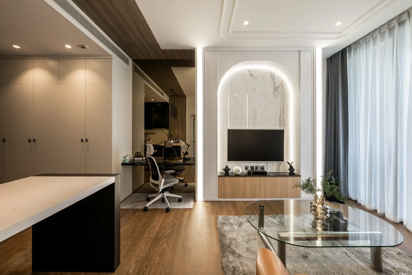 Property photos for Muniq Langsuan