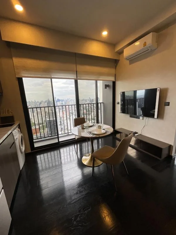 Property photos for Park Origin Thonglor