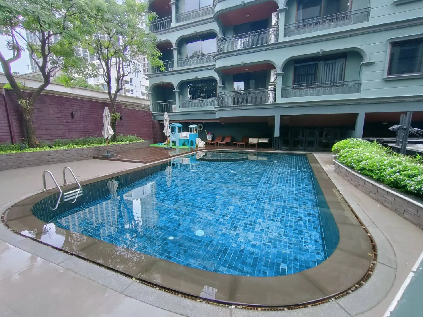 Property photos for Ploenruedee Residence