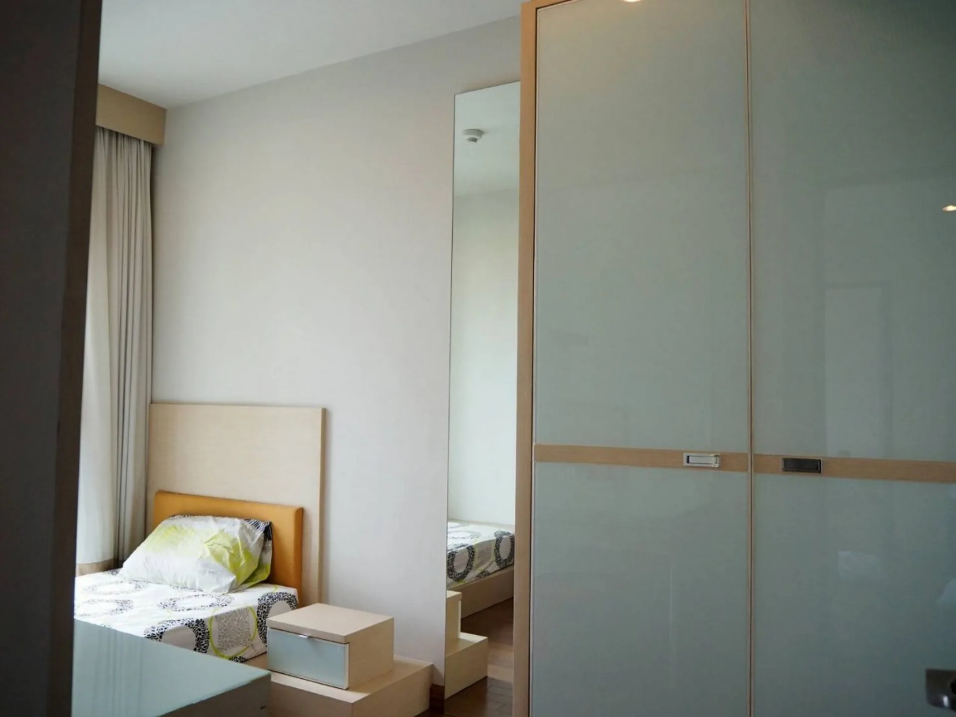 Property photos for The Address Chidlom