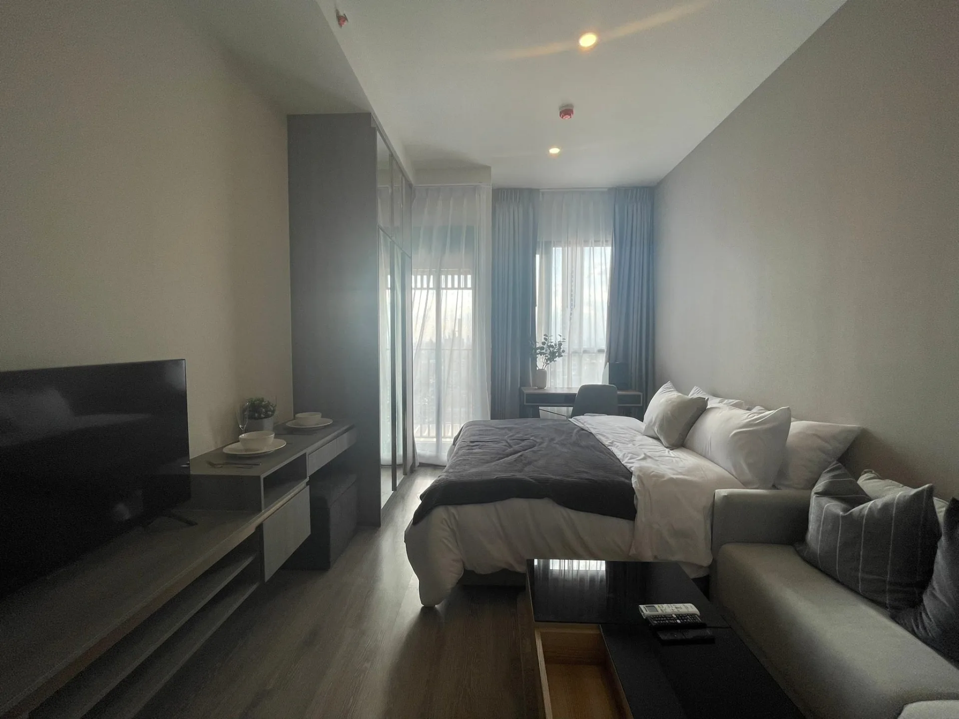 Property photos for Knightsbridge Prime Onnut