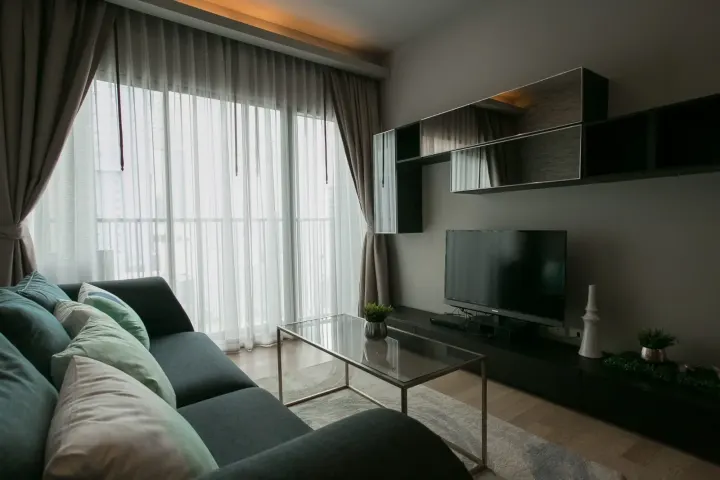 Property photos for Noble Refine