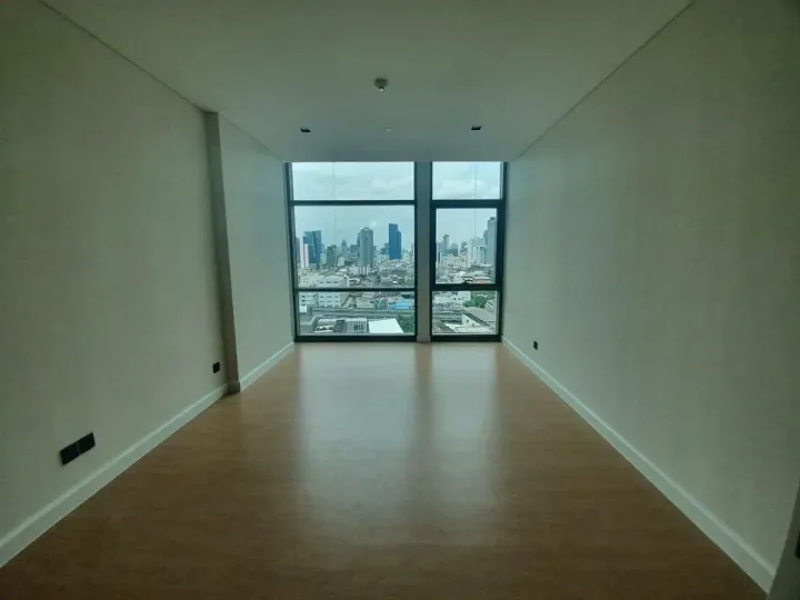 Property photos for The Room Charoenkrung 30