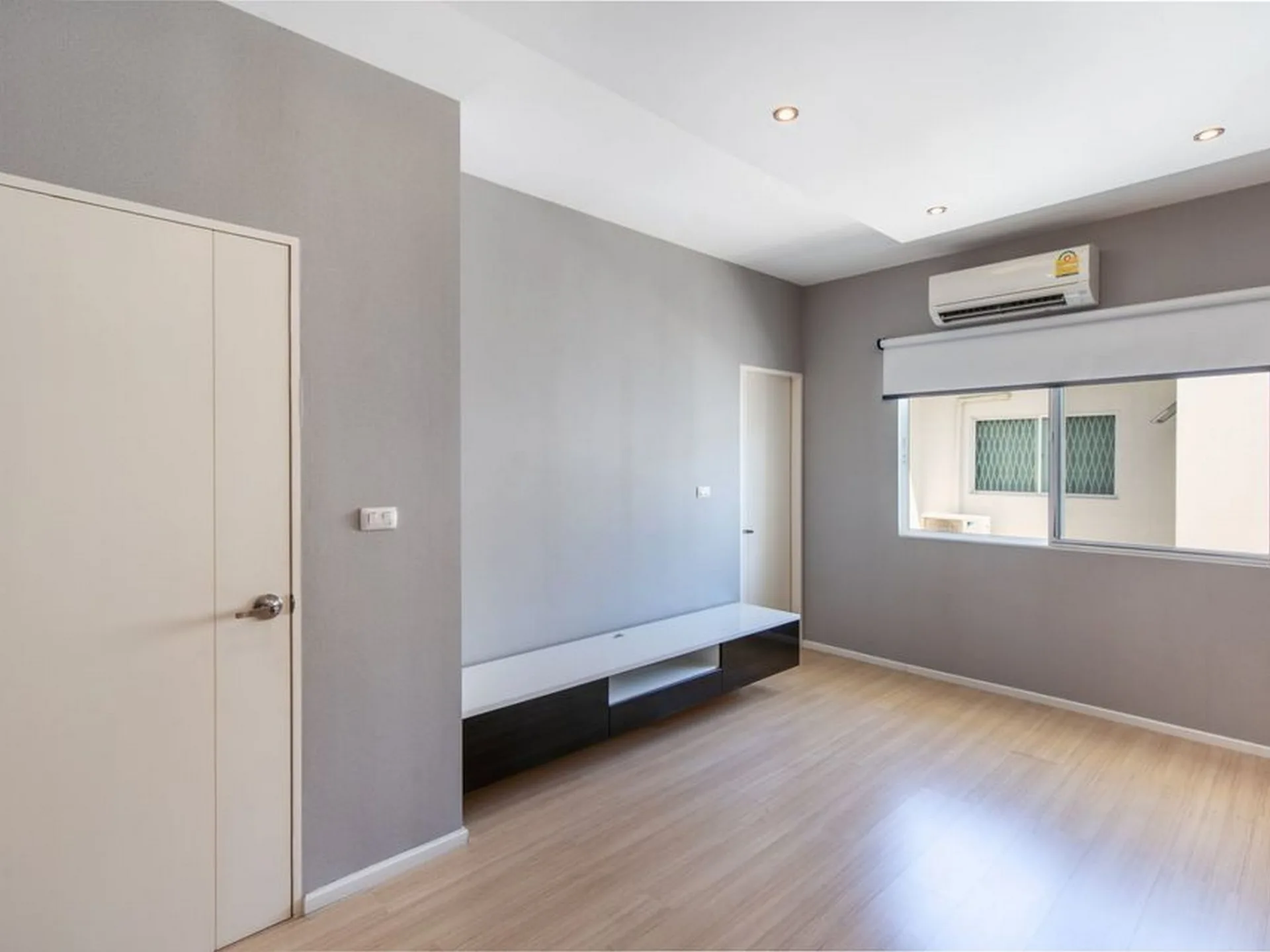 Property photos for Baan Klang Muang Sukhumvit 77