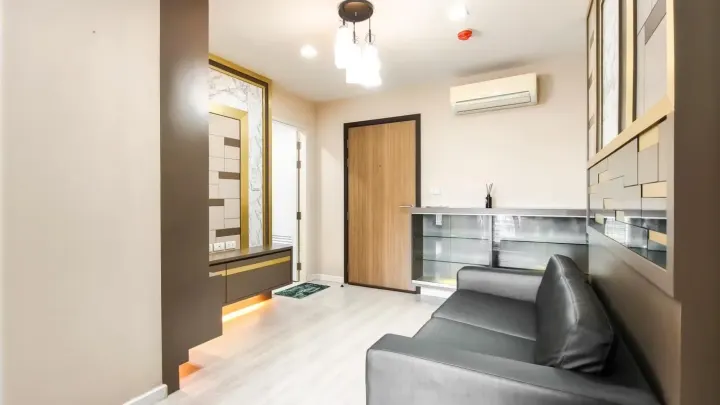 Property photos for Metro Luxe Rama 4