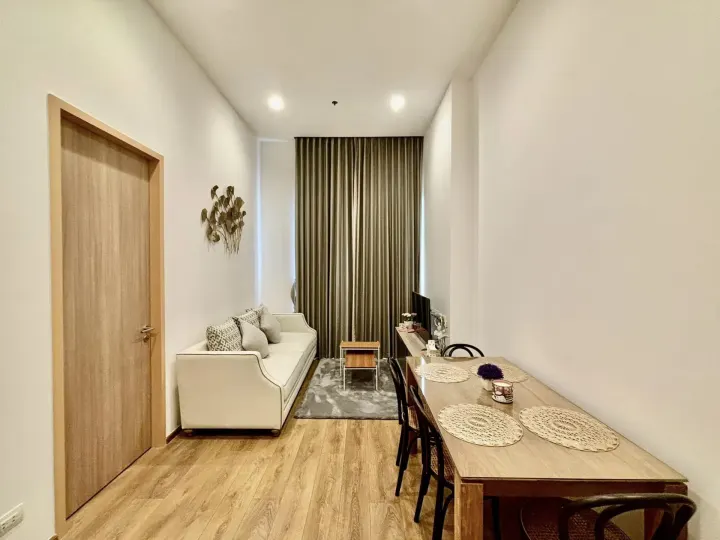 Property photos for Noble BE 33