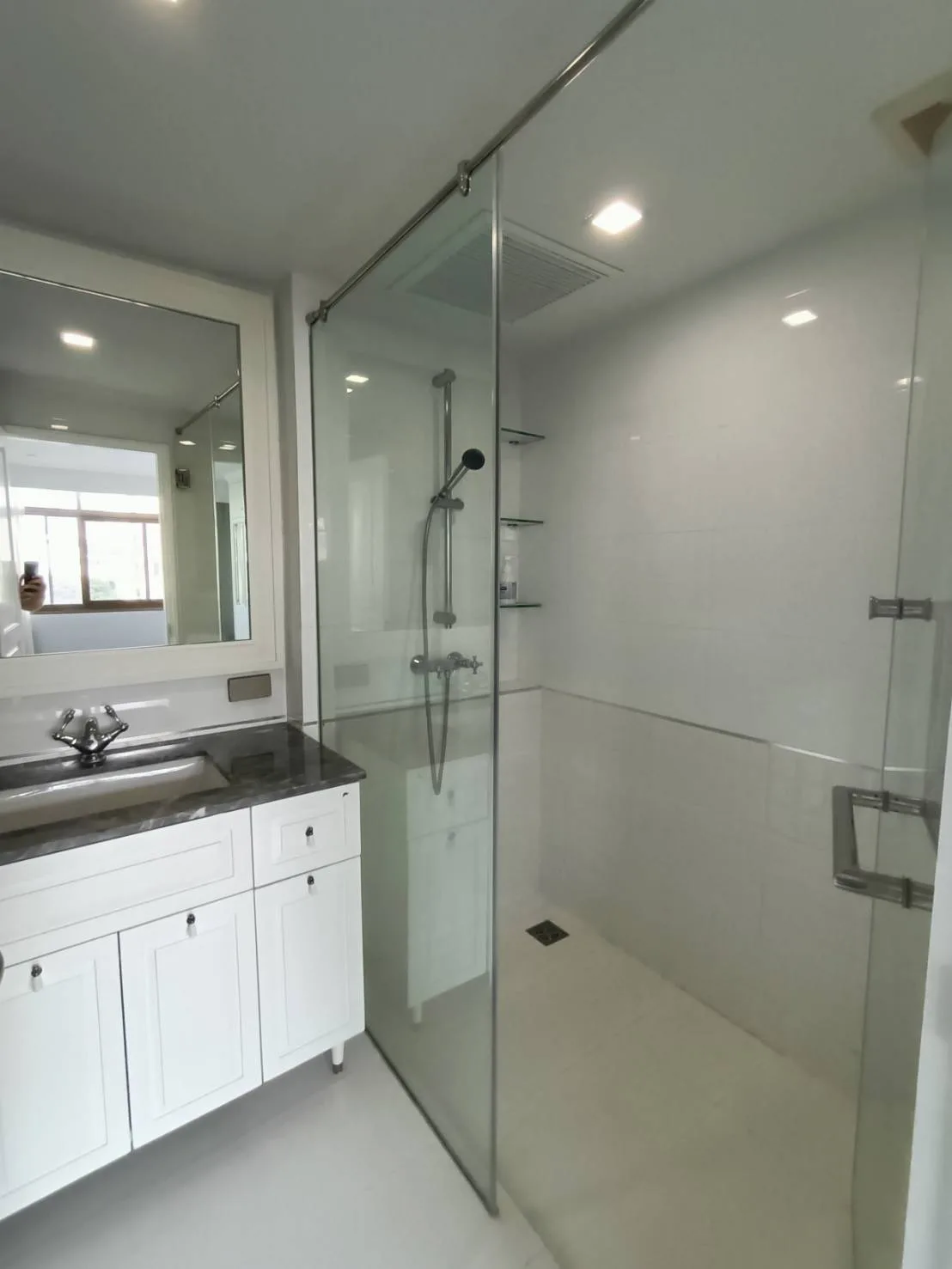 Property photos for Monet House Apartment