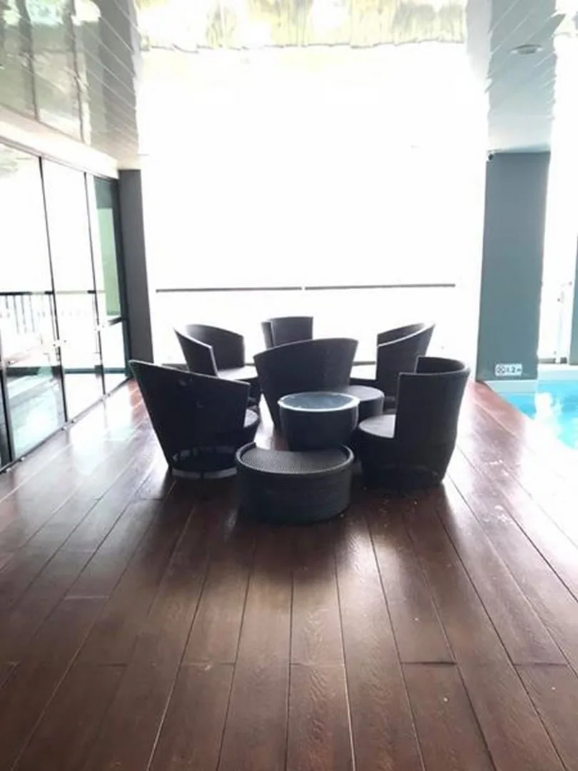 Property photos for Knightsbridge Bearing