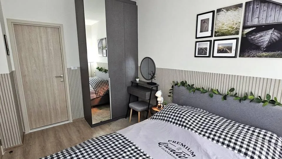 Property photos for Nue District R9