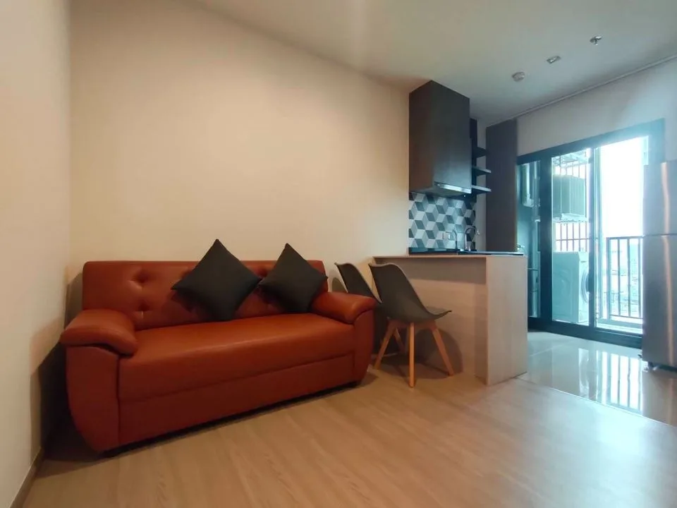 Property photos for The Base Phetchaburi-thonglor