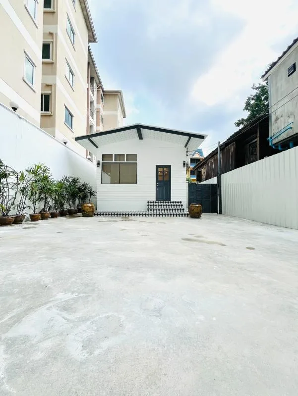 Property photos for Townhome Surasak
