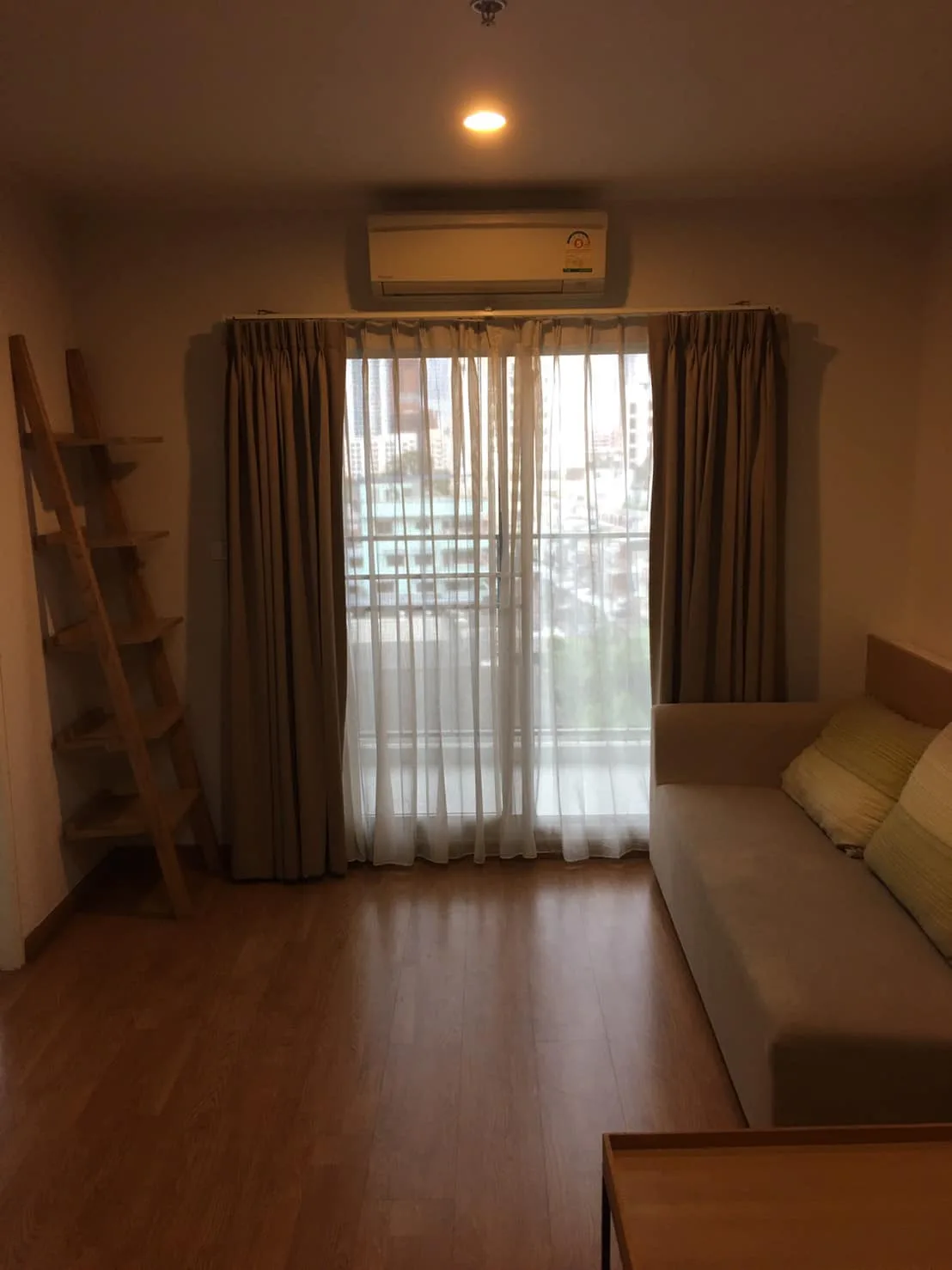 Property photos for U Delight @ Huay Kwang Station