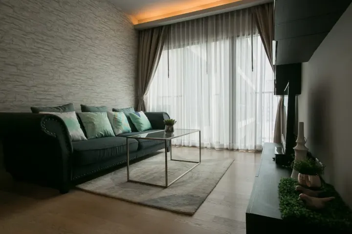 Property photos for Noble Refine