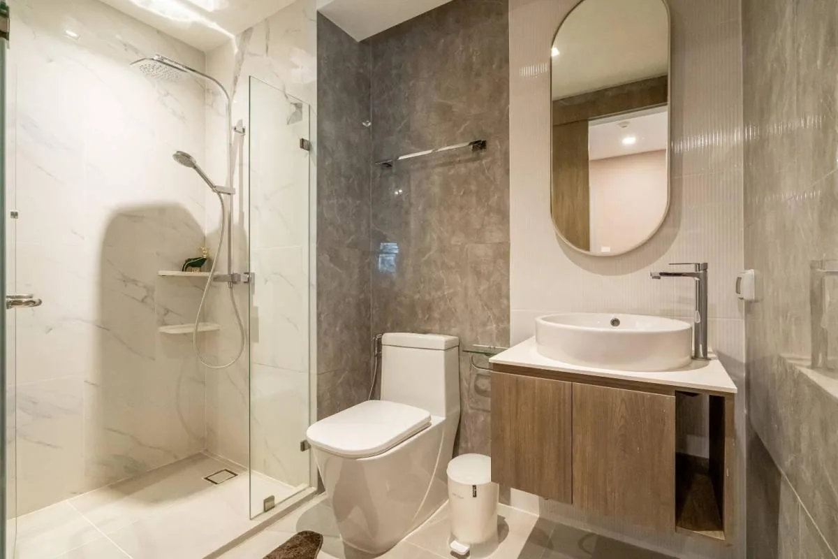 Property photos for Lloyd Soonvijai-thonglor