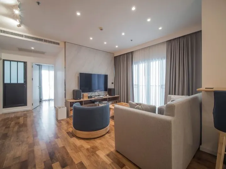 Property photos for Noble Ora