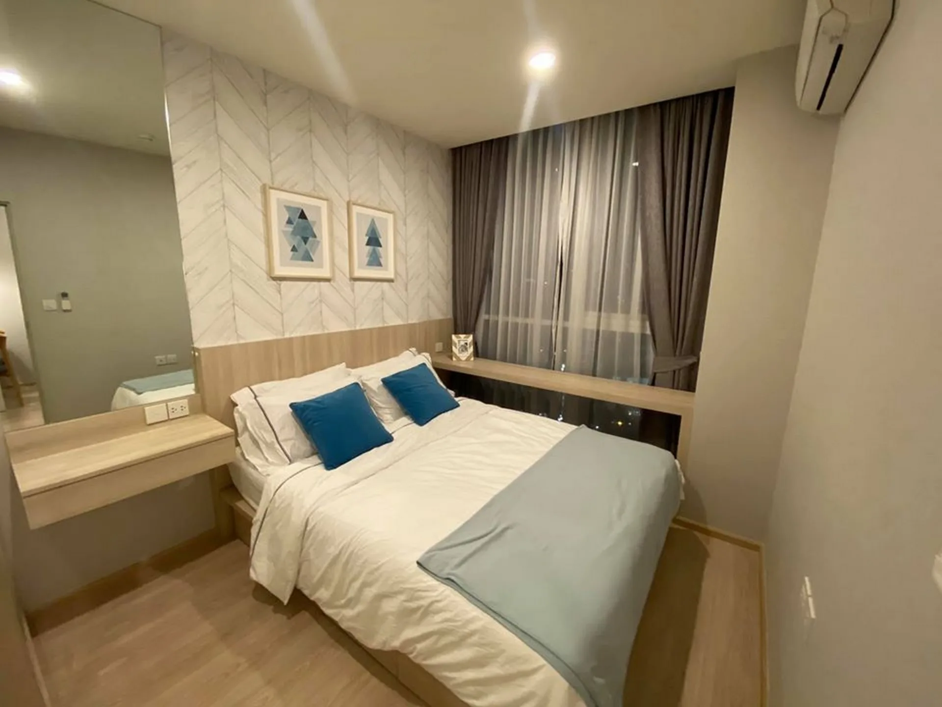 Property photos for Ashton Silom
