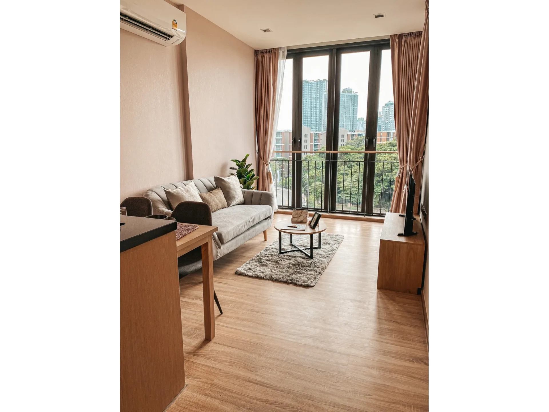 Property photos for KAWA HAUS