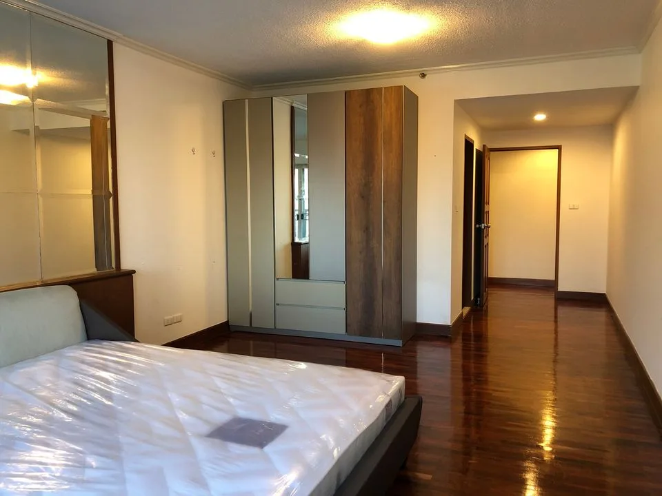 Property photos for Sathorn Park Place
