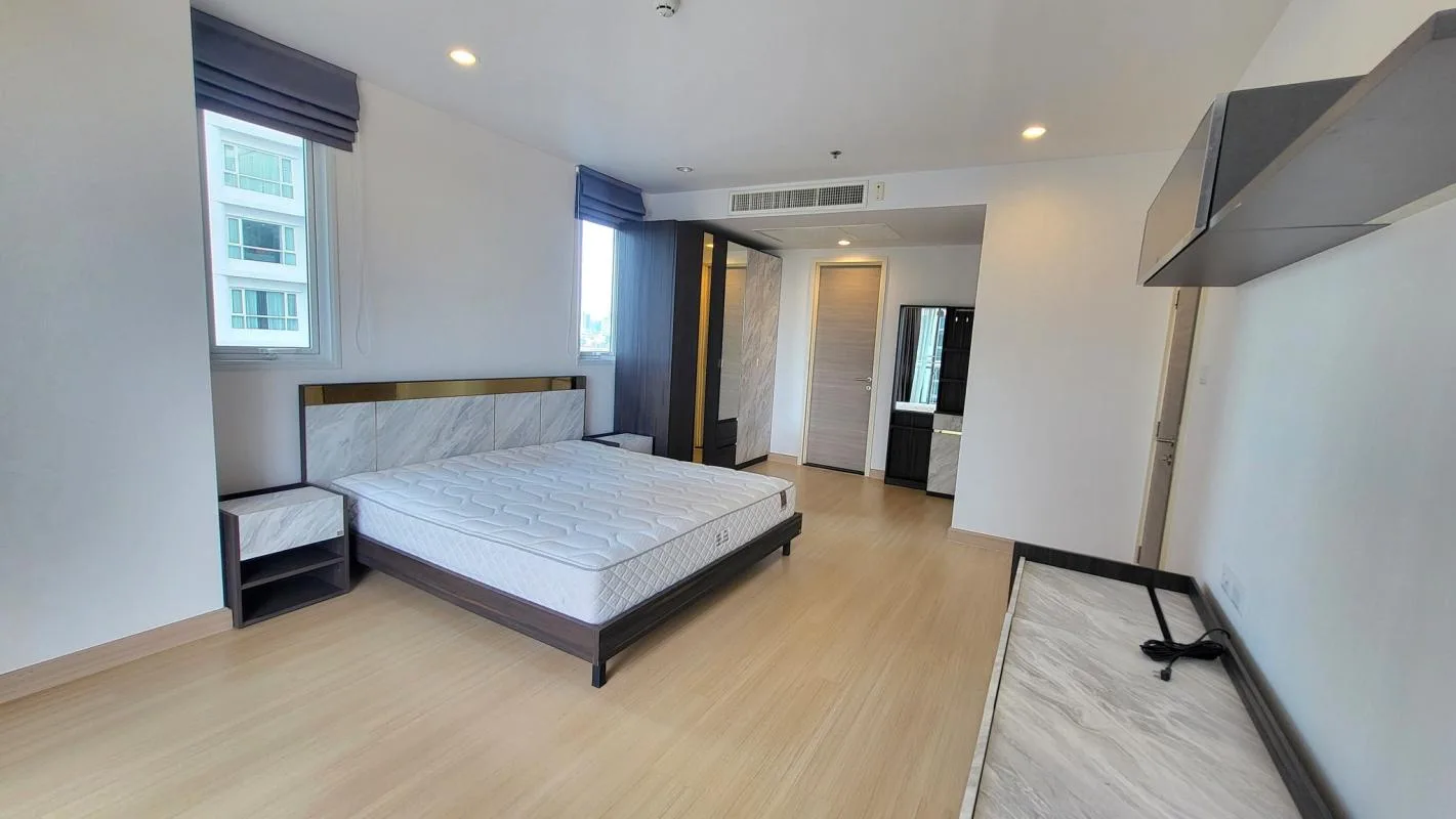 Property photos for Supalai Riva Grande