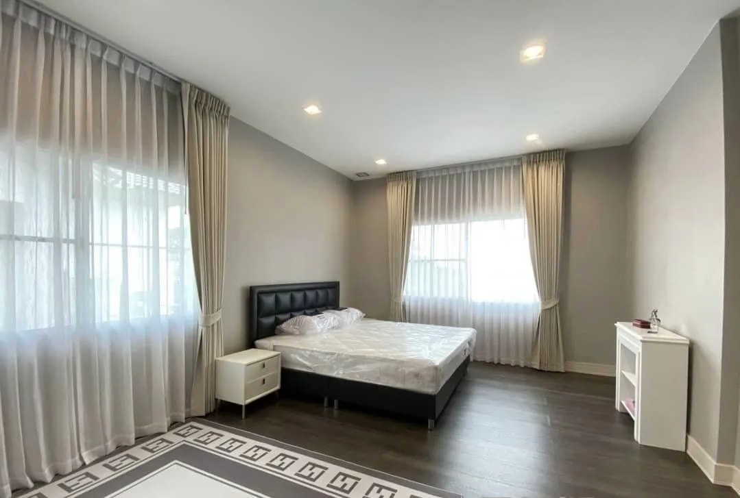 Property photos for Nantawan Ramintra-Paholyothin 50