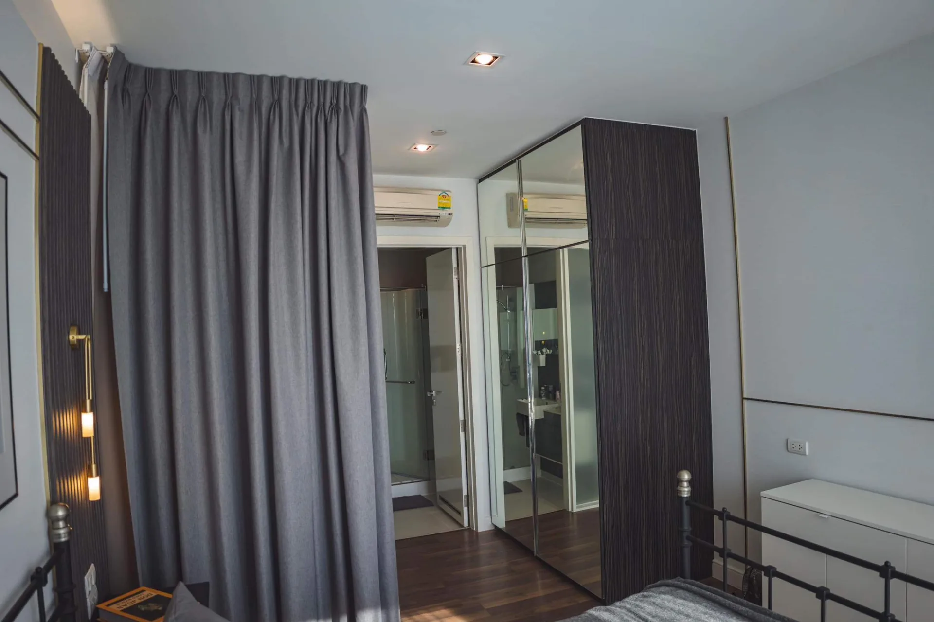 Property photos for The Room Sukhumvit 62