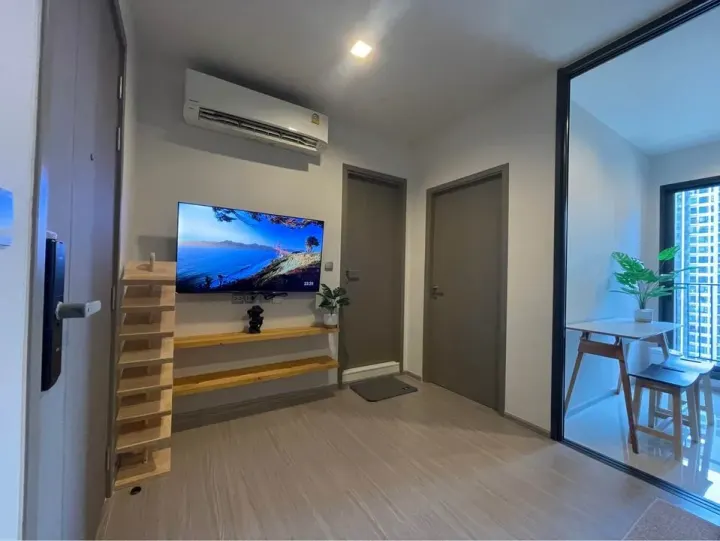 Property photos for Life Asoke Hype