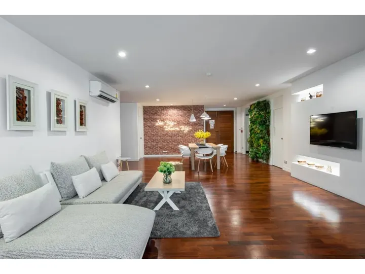 Property photos for Benviar Tonson Residence
