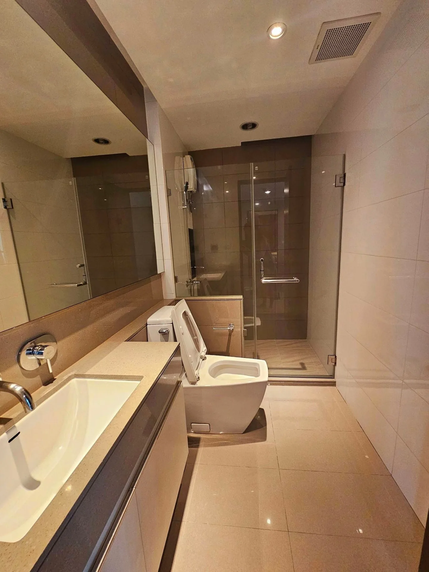 Property photos for The Address Pathumwan