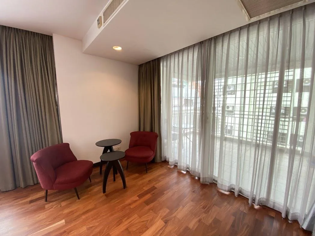Property photos for Wilshire