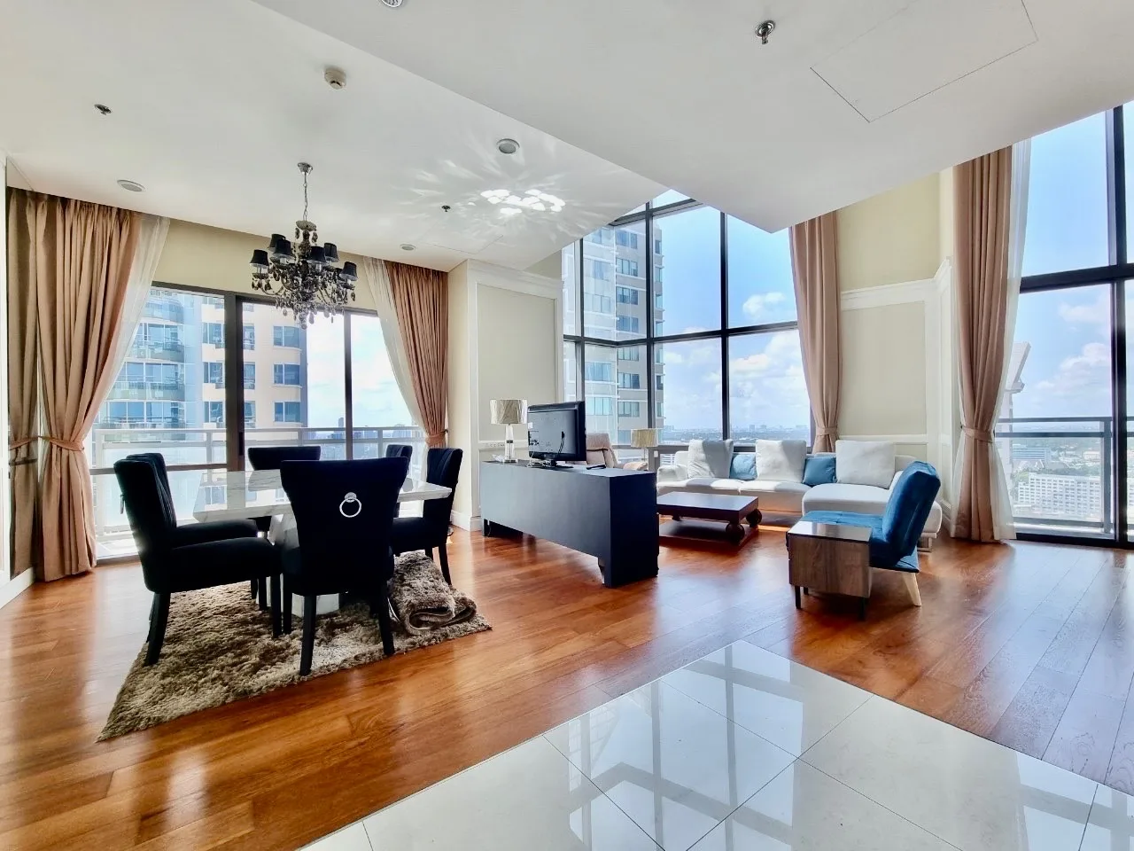 Property photos for Bright Sukhumvit 24