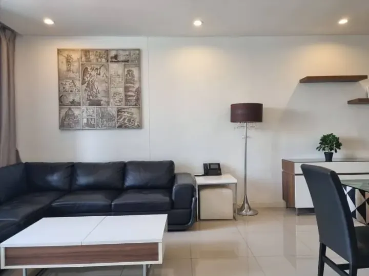 Property photos for Circle Condominium