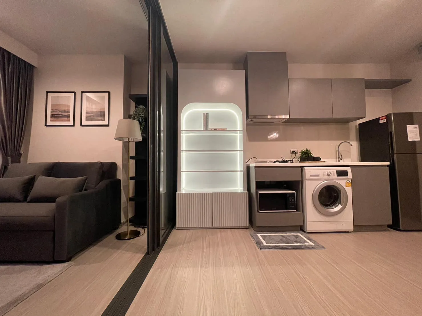Property photos for Life Asoke Hype