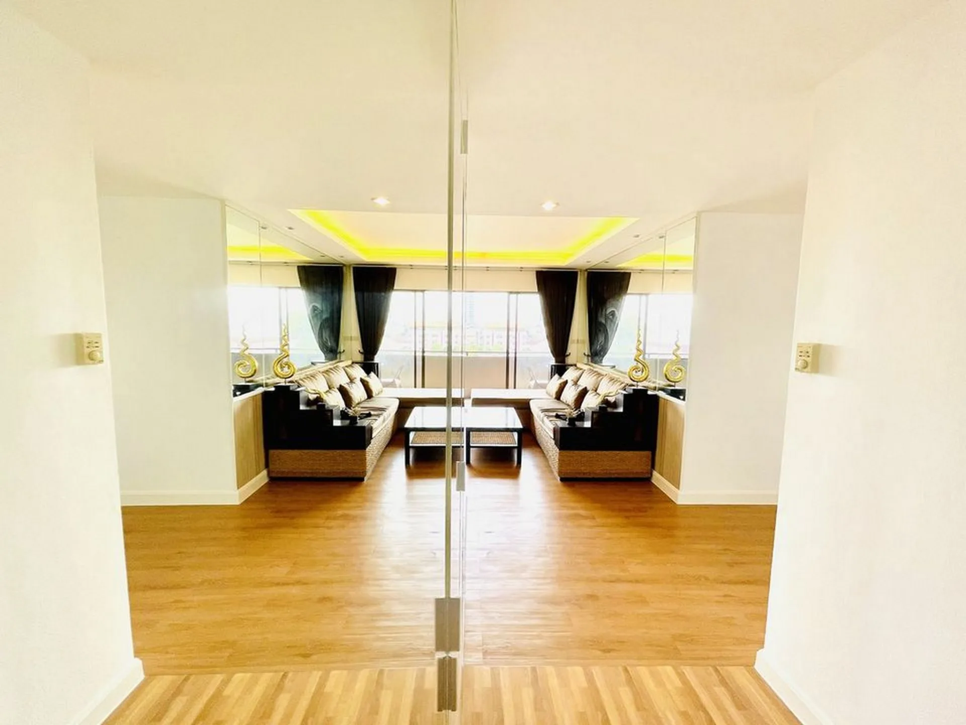 Property photos for Phasuk Place