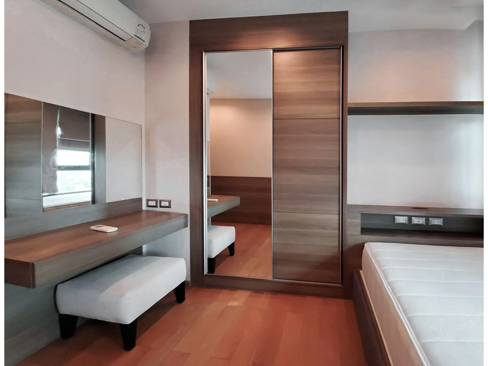Property photos for The Address Sathorn