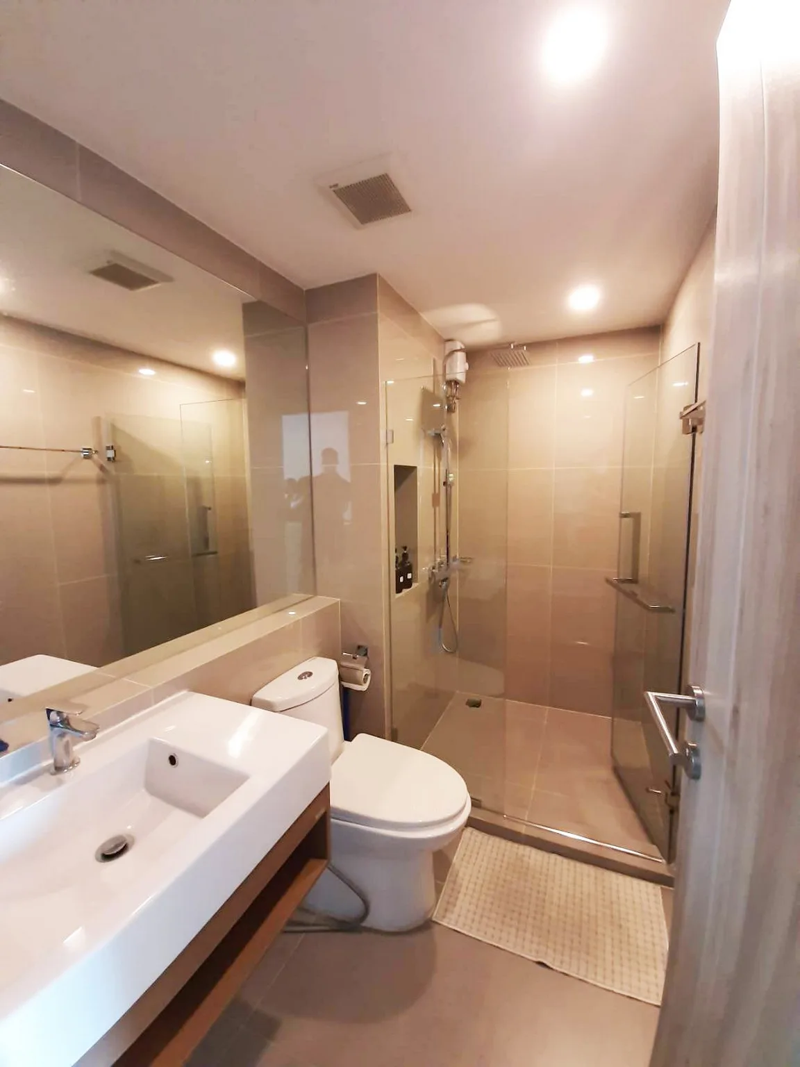 Property photos for Serio Sukhumvit 50